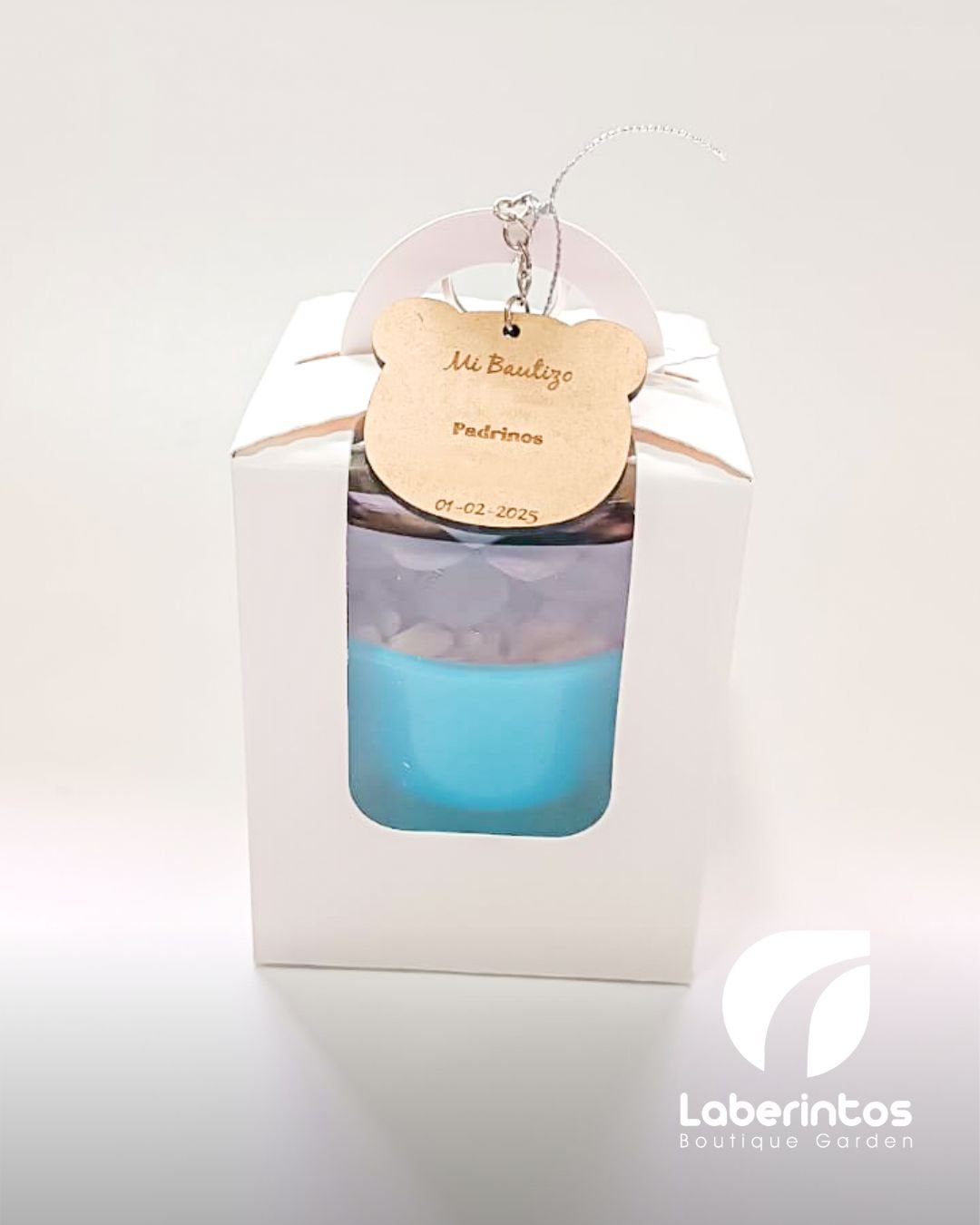 Suculentas en maceta plástica color celeste 9x9 cm en caja caja blanca y llavero MDF x docena